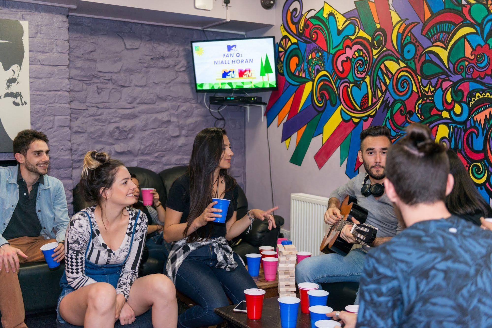 The Times Hostel - Camden Place Dublin Exterior foto